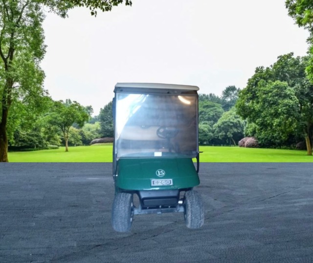 Arriva una golf car al cimitero per aiutare anziani e cittadini con mobilità ridotta