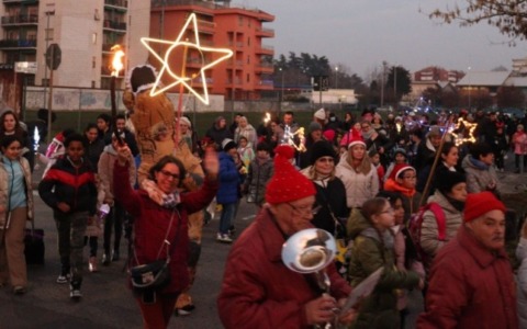 I bambini delle scuole invitano tutti  alla magica Festa della Luce e della Pace