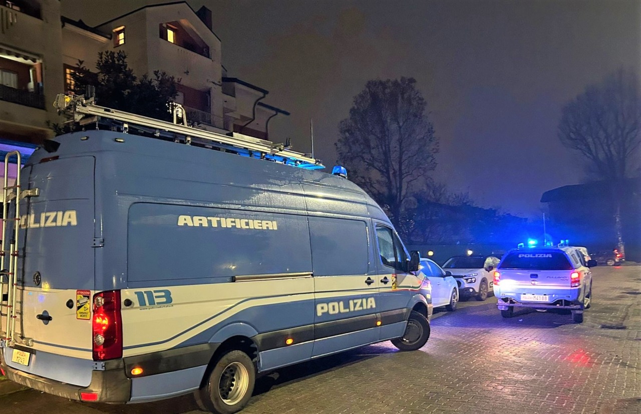 Fuochi d’artificio illegali, sequestrate 1,3 tonnellate di materiale dalla Polizia di Stato