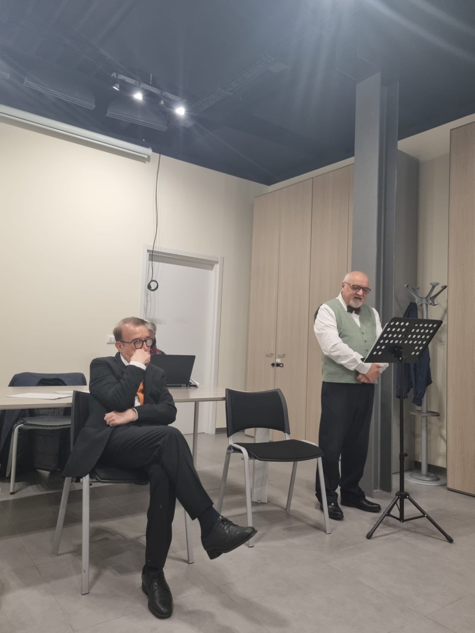 La poesia come ascolto e condivisione: successo per La Pelle del Tempo a Vignate