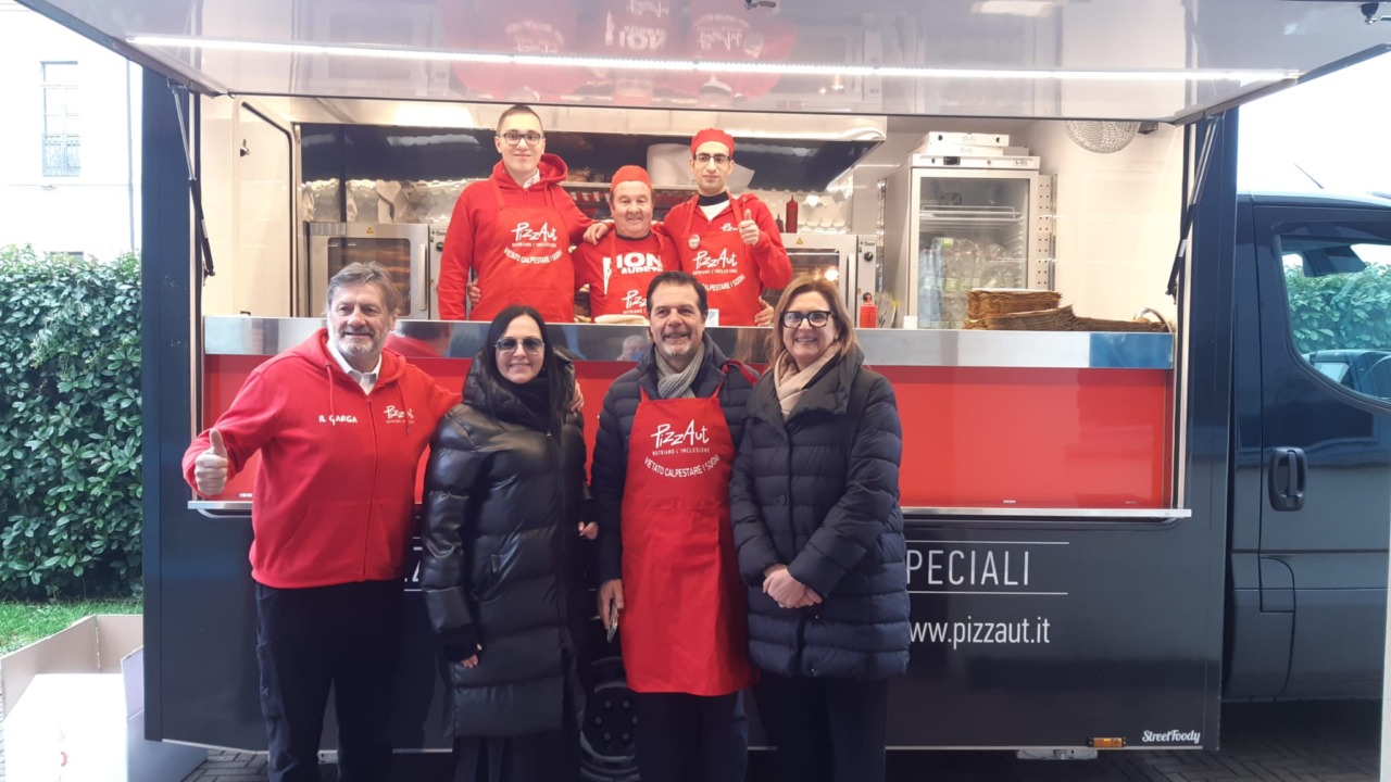 La testimonianza dei ragazzi di Pizzaut alla scuola media