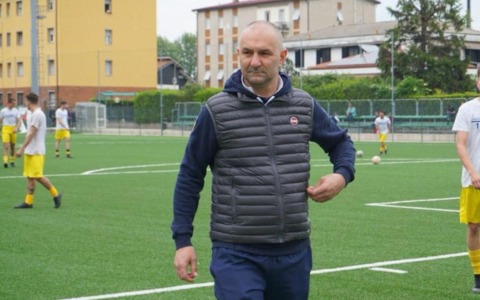 L’Atletico At sceglie di cambiare: via Galletti, squadra affidata a Leoni