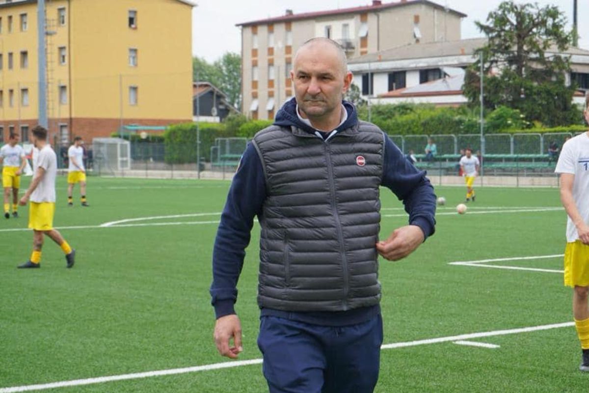 L’Atletico At sceglie di cambiare: via Galletti, squadra affidata a Leoni
