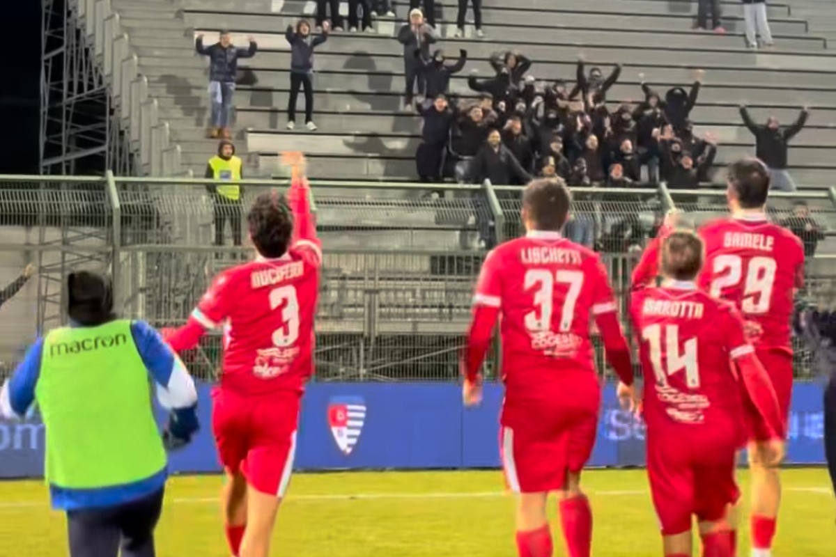 Giana, l’appello di Espinal ai tifosi: “Stiamo uniti, come si fa in una famiglia”