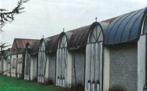 Ladri rubano il tetto in rame del cimitero: danni per 10mila euro