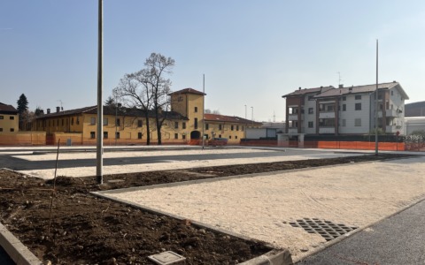 Lo Sporting voluto da Berlusconi non c’è più: quasi pronto il parcheggio realizzato dopo la demolizione