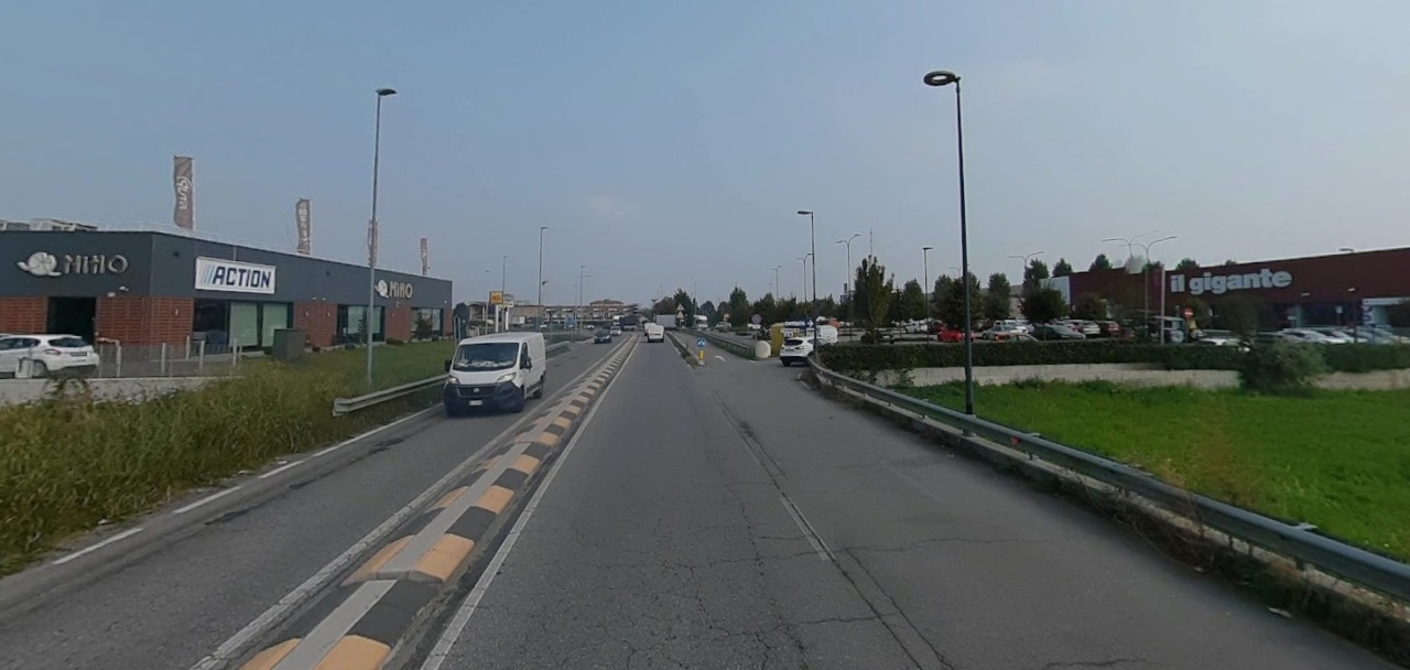 “Attraversare la Provinciale è pericoloso, servono le strisce o un sovrappasso”