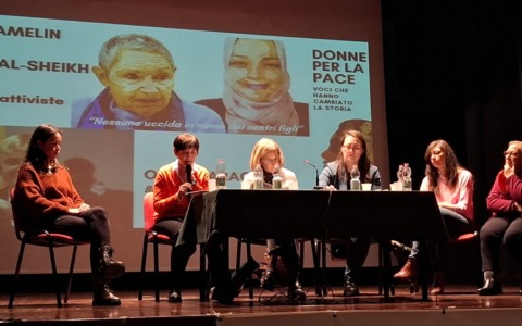 Donne e pace: riflessioni, dati e storie al teatro Schuster di Pioltello