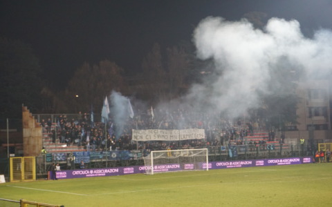 Disordini allo stadio dopo Giana-Lecco: possibili sanzioni per le tifoserie