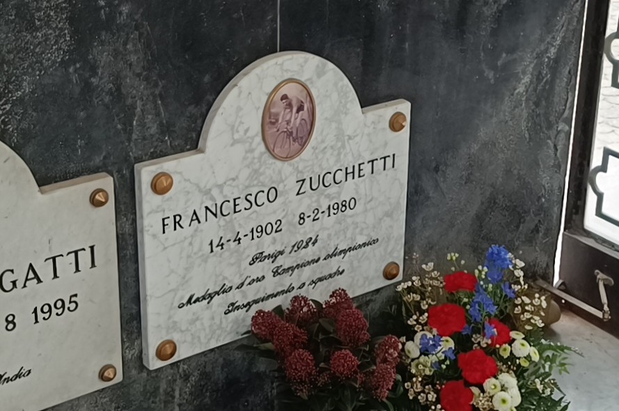 La commemorazione nell’anniversario della morte di un campione olimpico