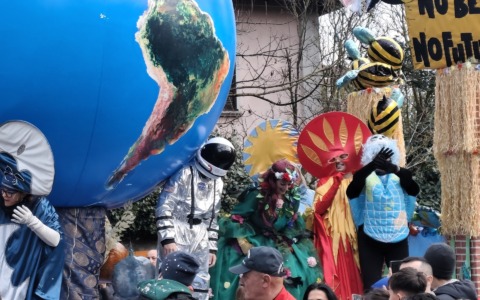 Trezzo si è riempita di colori con il Carnevale delle scuole