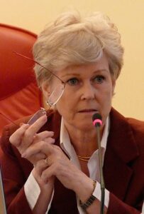 Onorificenza al merito della Repubblica italiana a una cittadina di Trezzano Rosa