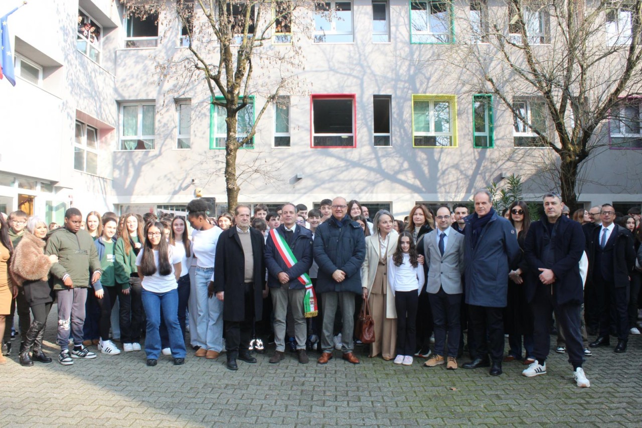 Valditara a Cassano d’Adda: visita ai plessi e confronto con studenti e istituzioni