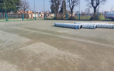 Al via i lavori al campo da calcio dell’oratorio: “Investiamo sul futuro dei ragazzi”