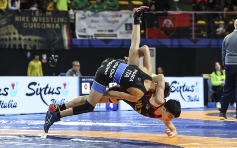 I giovani lottatori si distinguono in Italia e in Francia: un titolo nazionale, tante medaglie e qualche rammarico