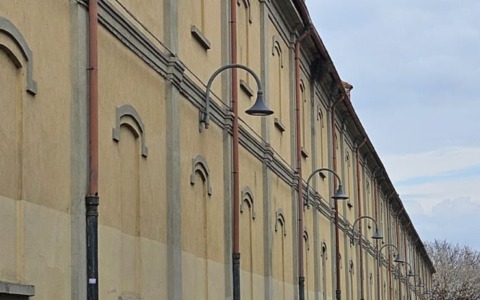 Ex linificio protagonista a Cannes, ma intanto crolla il tetto dell’immobile abbandonato