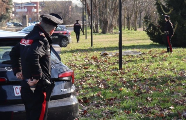 Il cadavere nel Naviglio è di una donna: indagini per risalire all’identità