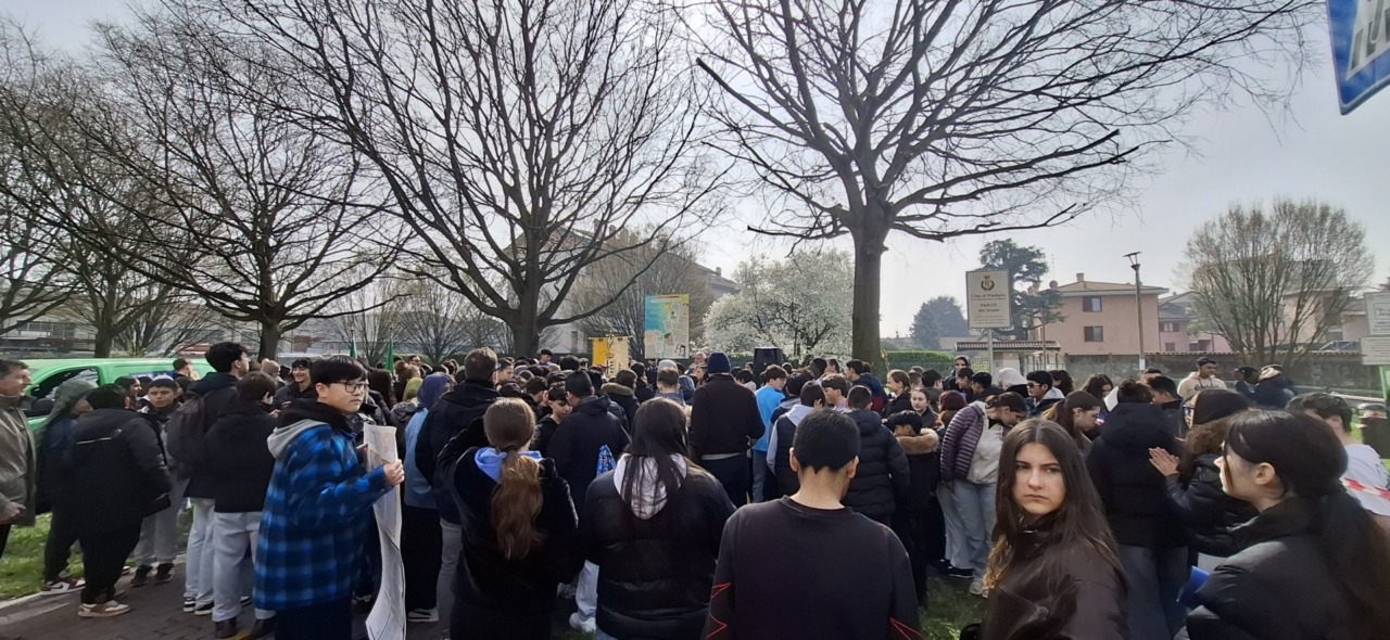 Nuova targa per il parco dei Giusti in via Rieti