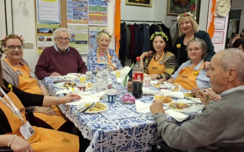 Il centro anziani registra il tutto esaurito alla festa di Primavera