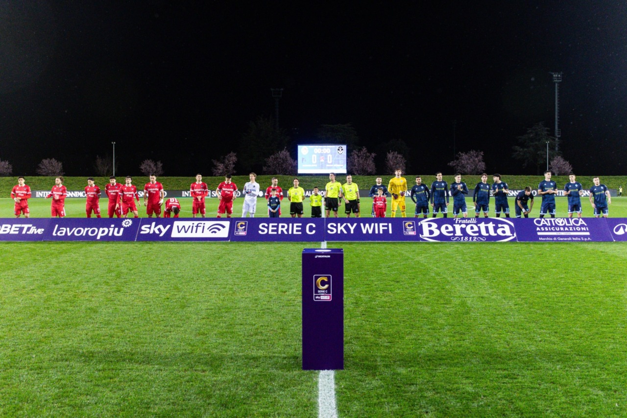 Sporchi, brutti e pesanti: tre punti per la Giana, Albinoleffe ko col rigore di Galeandro