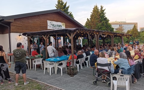 Il furto che brucia più della brace: a Villa Fiorita rubata la griglia della convivialità