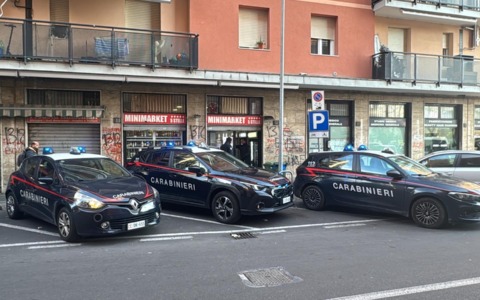 Controlli dei Nas e dei Carabinieri nei negozi: 18mila euro di multe e 1.200 alimenti sequestrati