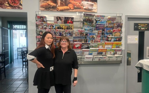 Il Bar della Piazza dopo due mesi ha ripreso a vendere i giornali