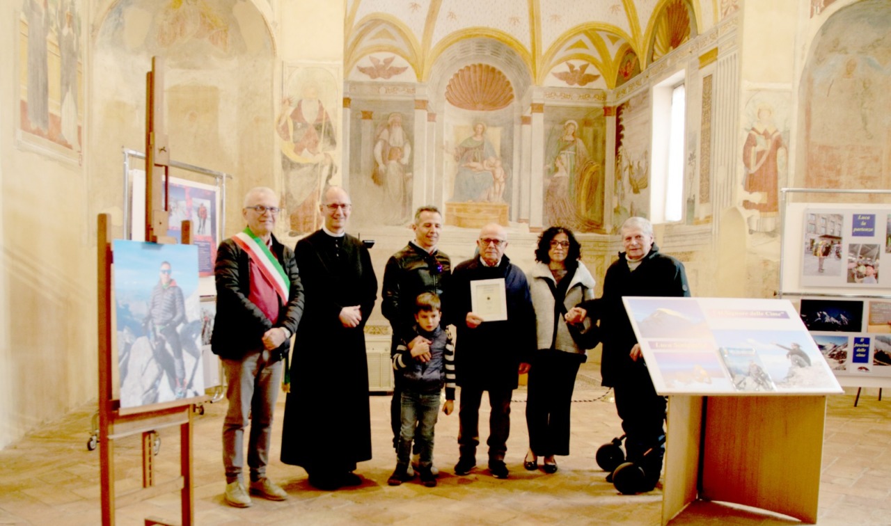 Una mostra e una medaglia per l’alpinista eroe