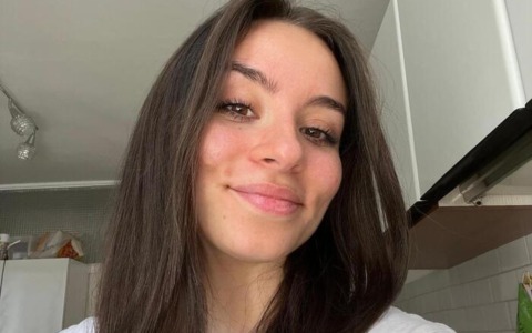 Passeggera sul bus in arresto cardiaco salvata da una studentessa universitaria