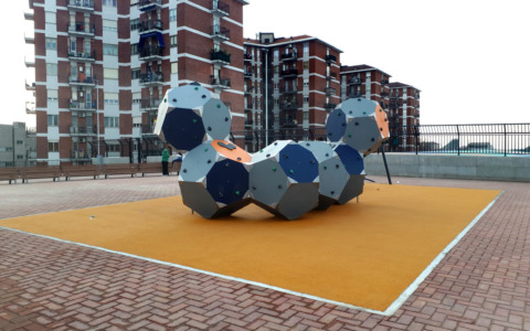 La nuova piazza sopra la galleria della A4 intitolata a Oriana Fallaci