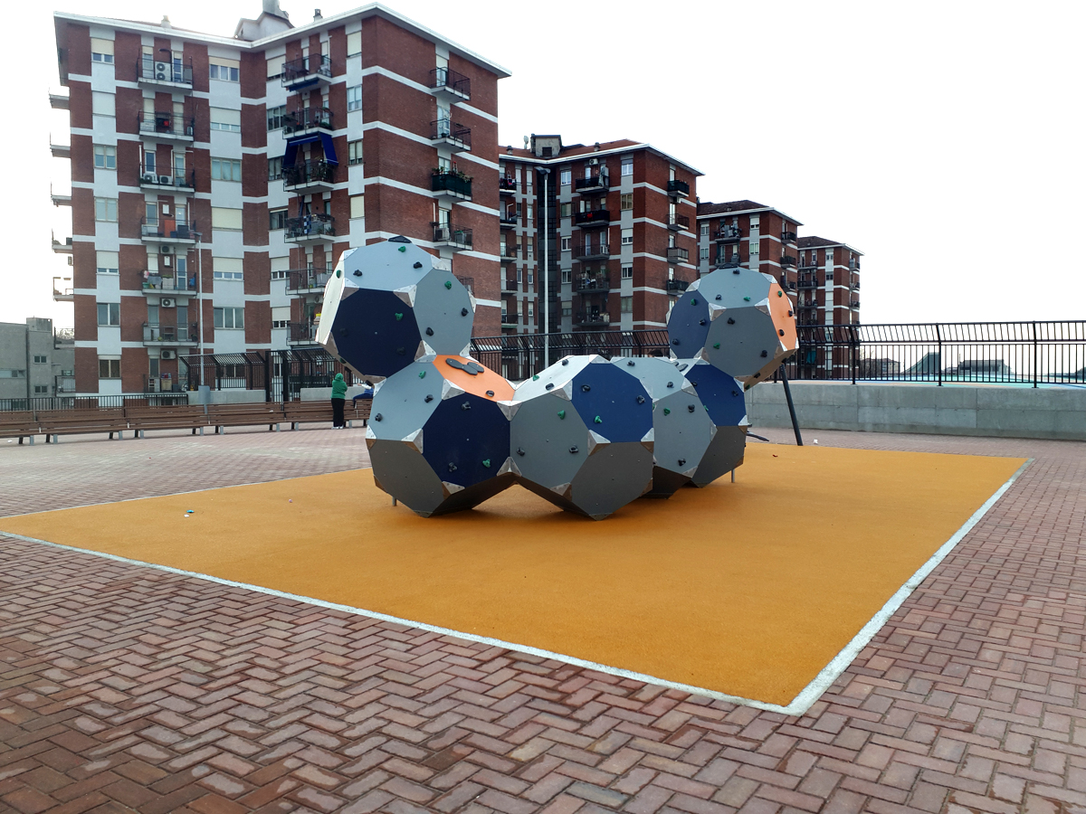 La nuova piazza sopra la galleria della A4 intitolata a Oriana Fallaci