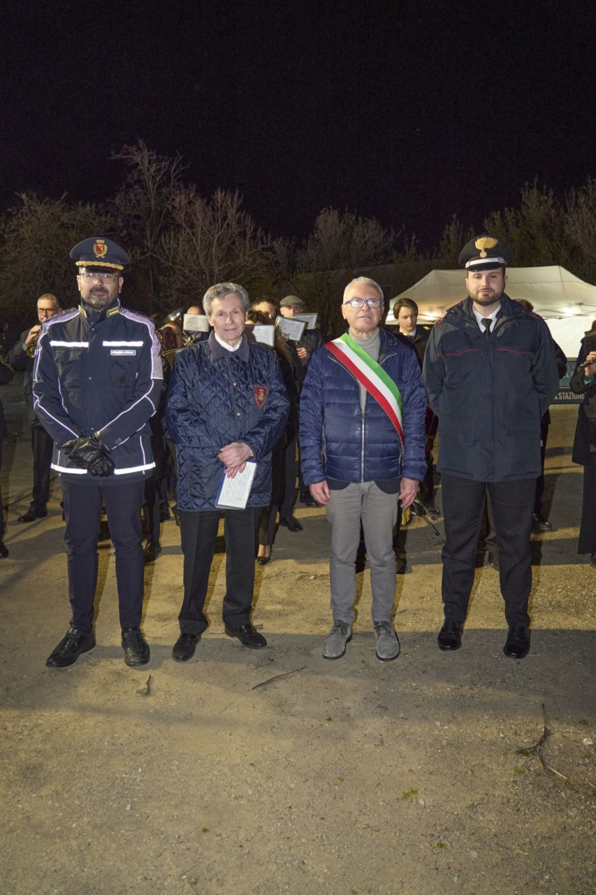 Il vento rovina i piani per l’inaugurazione della Fiera, ma non spegne l’entusiasmo