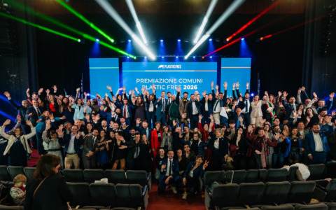 Comuni virtuosi nella lotta alla plastica: premiati a Roma Cernusco e Cassina