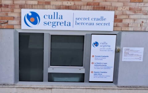 Accoglienza sicura per i neonati non riconosciuto: nell’Asst Martesana c’è la “Culla segreta”