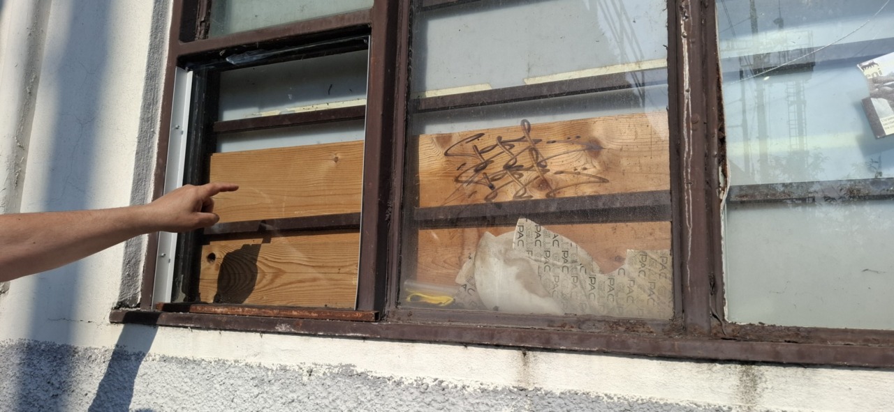 Furto al Bar della stazione: 4000 euro di danni in 6 minuti