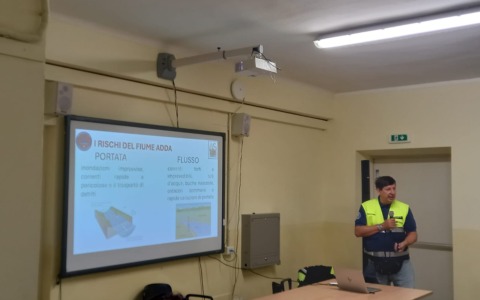 A lezione con la Protezione civile per conoscere tutti i pericoli dell’Adda