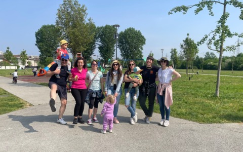 Un successo per la biciclettata di Azienda Futura: famiglie in sella tra giochi, natura e favole