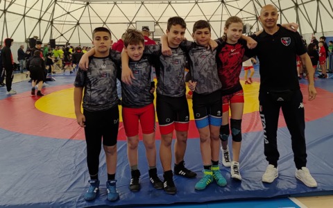 I giovanissimi del Lotta Club Seggiano brillano al torneo livornese