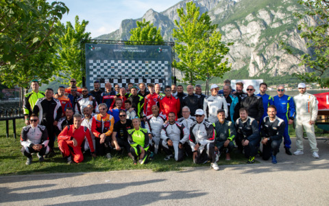 I motori tornano a rombare sulle acque del Lago di Lecco con il 1° trofeo Follia