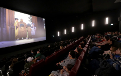 Cinema autism friendly: Oriocenter e Uci per la Giornata mondiale per la consapevolezza sull’autismo
