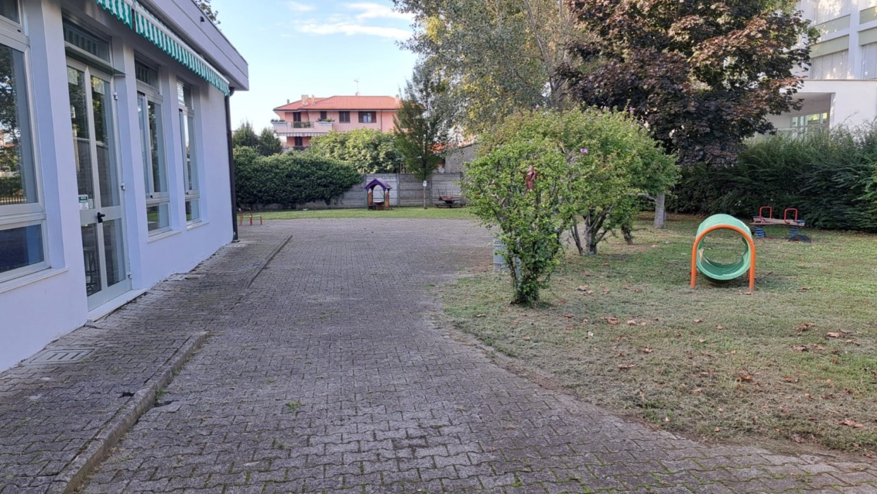 Revocata l’inibizione all’uso del giardino: alla materna si torna all’aperto