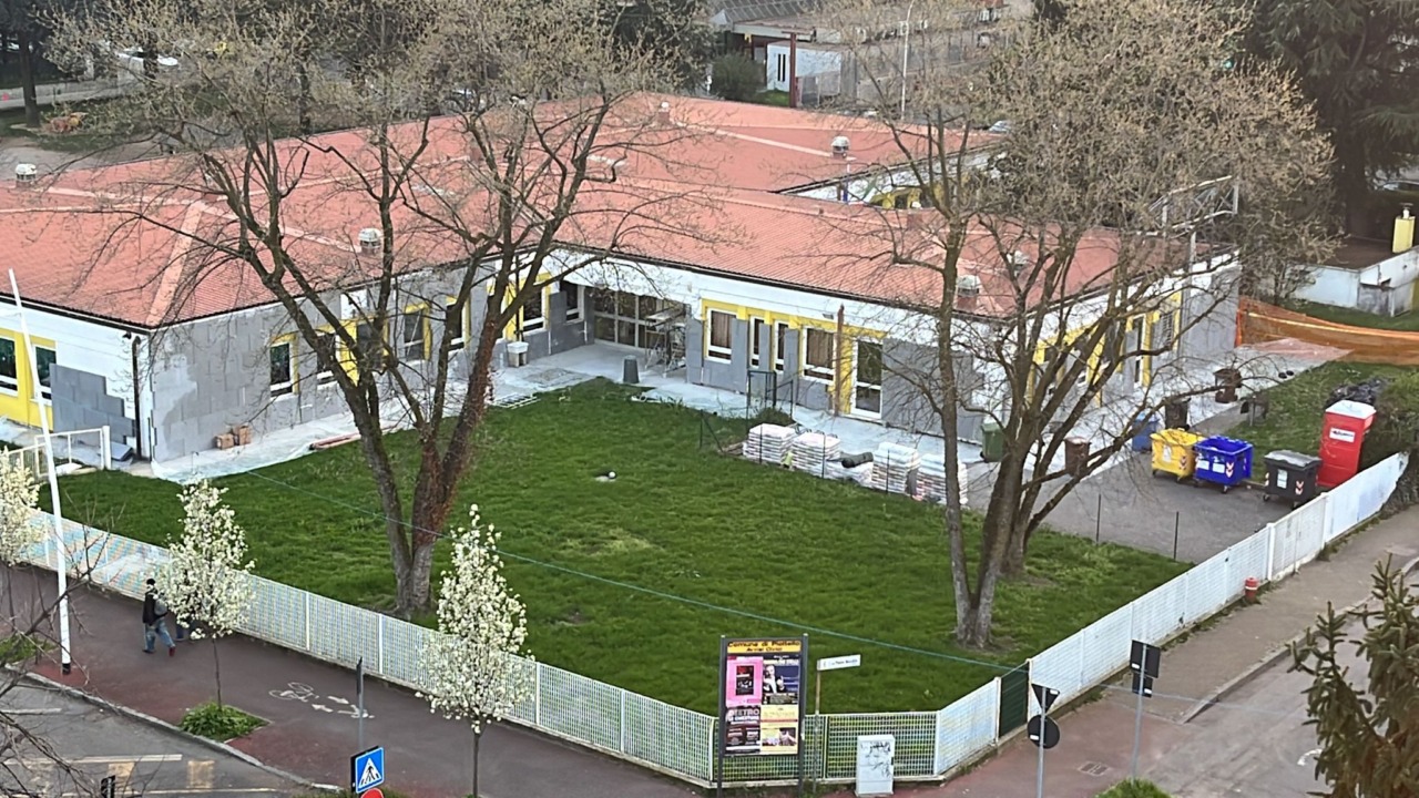 Lavori alla scuola dell’Infanzia centrodestra attacca: “Non rispettate le norme del cantiere”