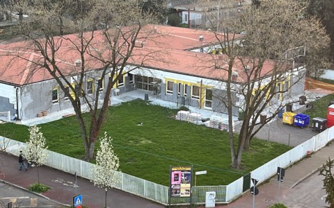 Lavori alla scuola dell’Infanzia centrodestra attacca: “Non rispettate le norme del cantiere”