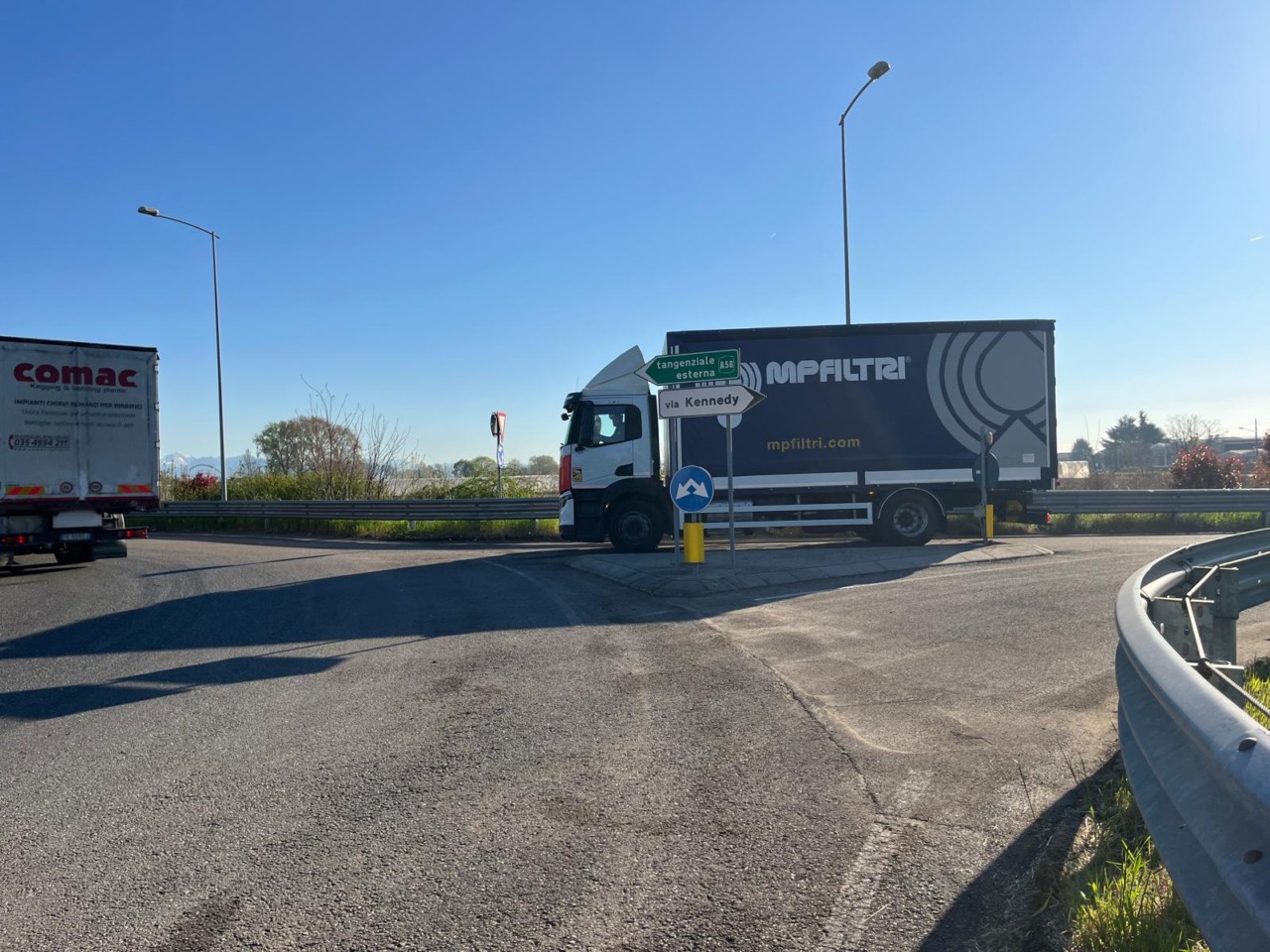 Meglio tardi che mai: dopo oltre 10 anni ha aperto la rotonda sulla Sp13