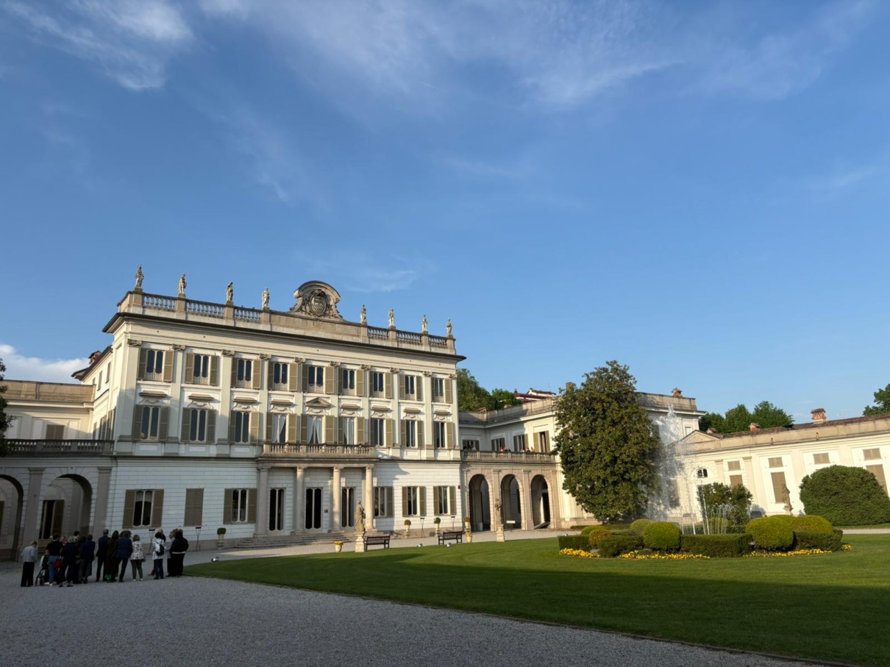 Successo per la Giornata Fai: Villa Borromeo incanta con la musica dei liuti cremonesi