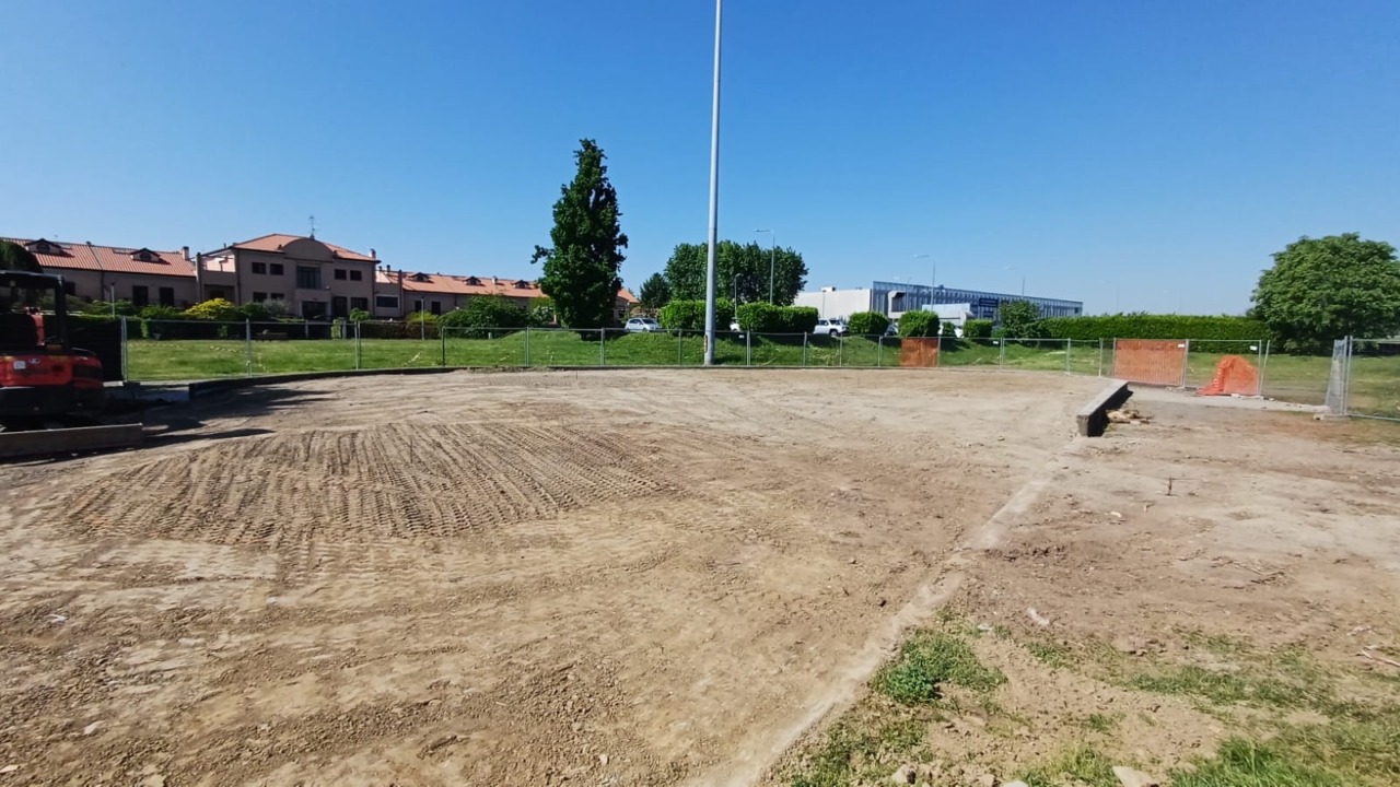 Al posto della fontana non utilizzabile arriveranno 200mq di fiori