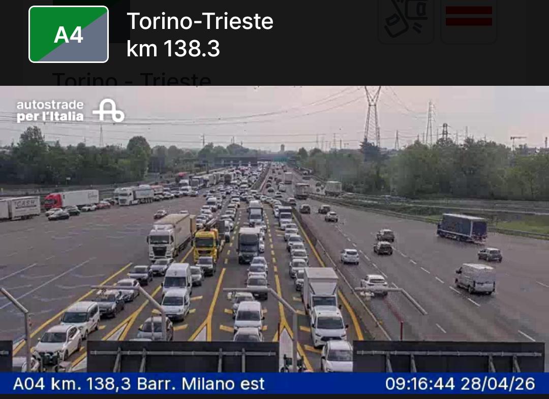 Incidente in A4 tra Cinisello e Cormano: code sino alla Barriera di Milano Est