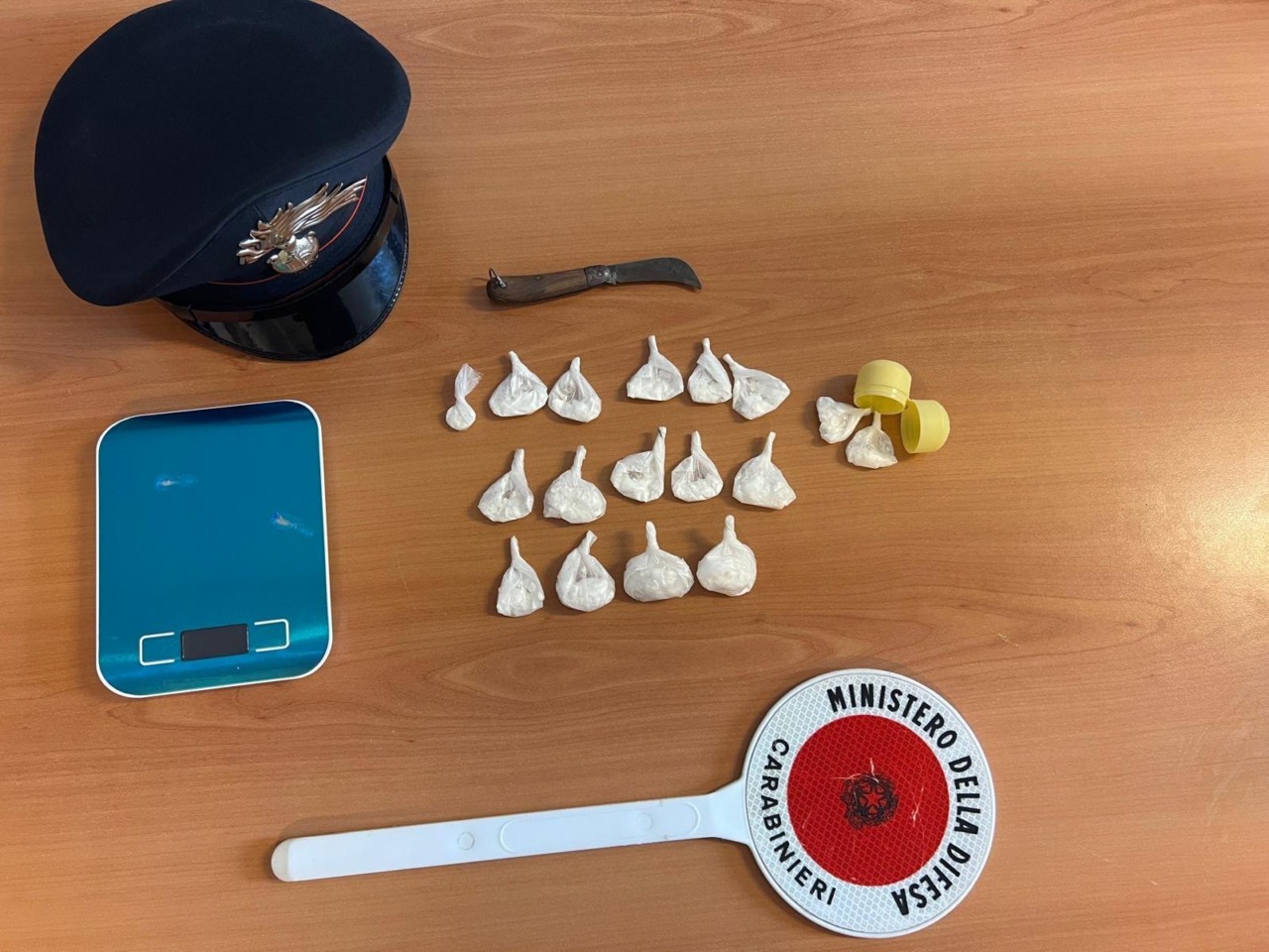 Nell’Isola si consuma molta più cocaina della media italiana