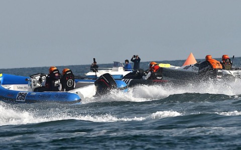 Rombano i motori sulle acque del lago di Lecco per la Lario Power Race