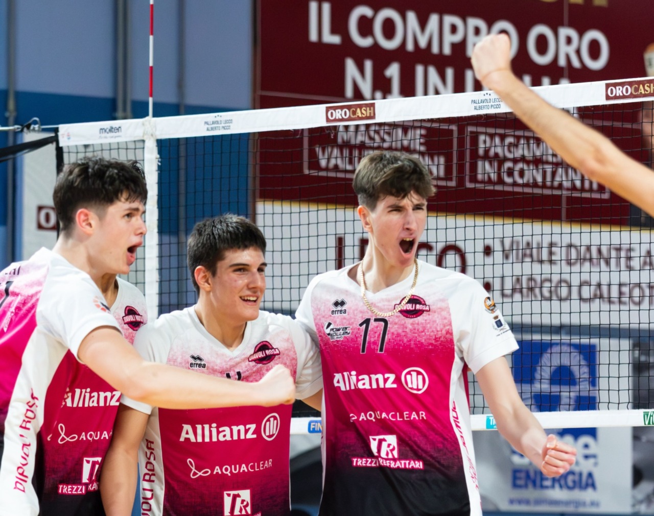 I Diavoli Rosa tornano alla vittoria e si allontanano dalla zona retrocessione